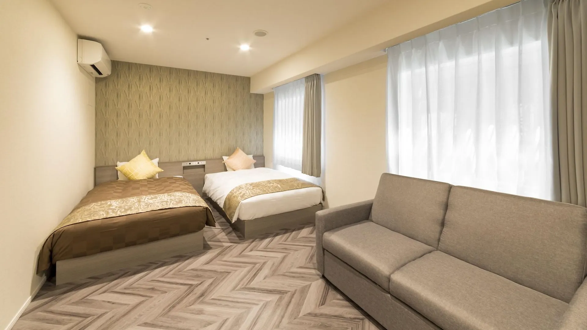 Sarasa Hotel Shin-Osaka 4*, Osaka Giappone