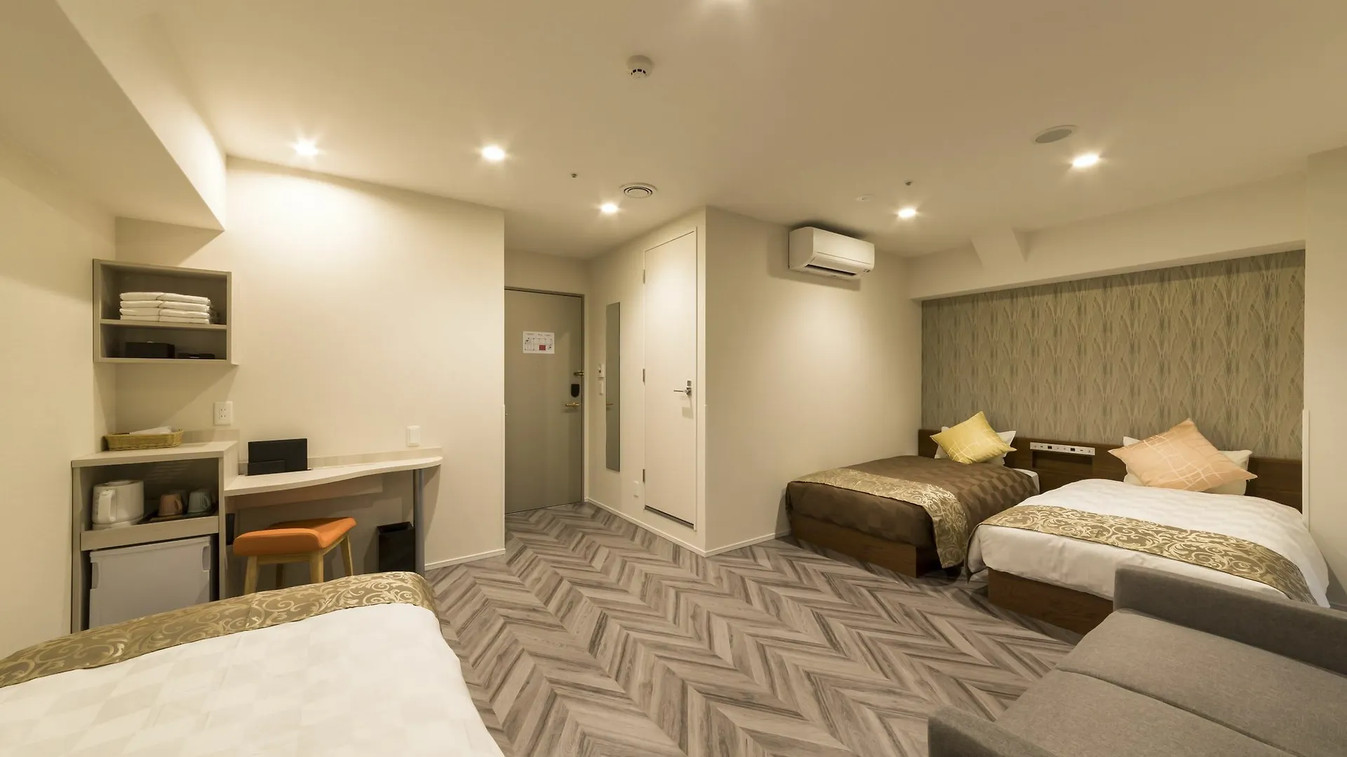 Sarasa Hotel Shin-Osaka 4*, Osaka